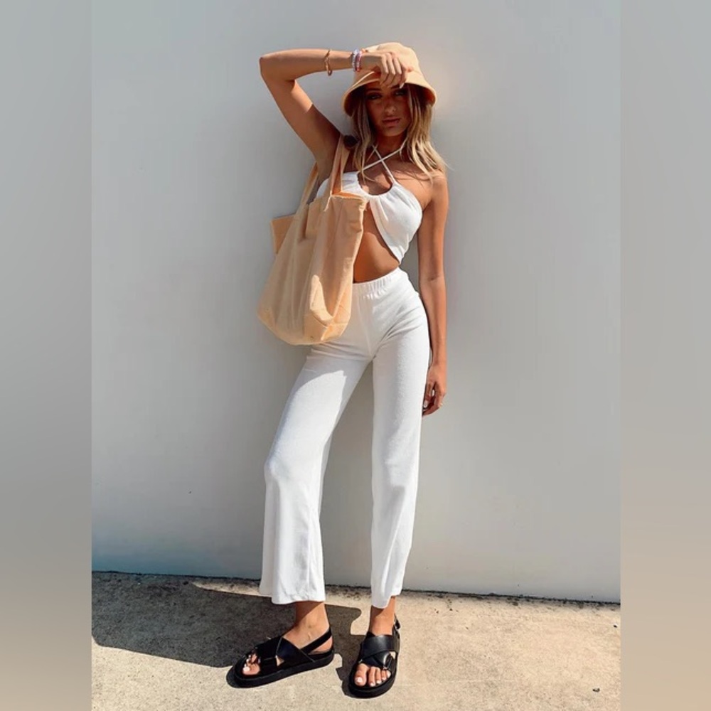 Princess Polly Latiana Set White Top Size 2 Bottoms Size 4